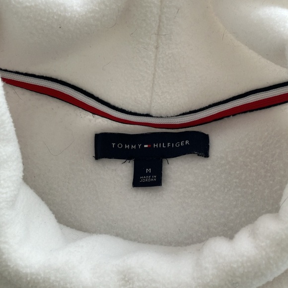 Tommy Hilfiger white women’s faux fur 100% polyester sweater Size M - Picture 5 of 7